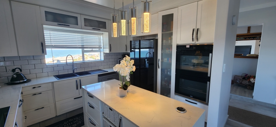 4 Bedroom Property for Sale in Dana Bay Western Cape